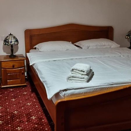 Casa Bondia Villa Pârâul Rece Eksteriør billede