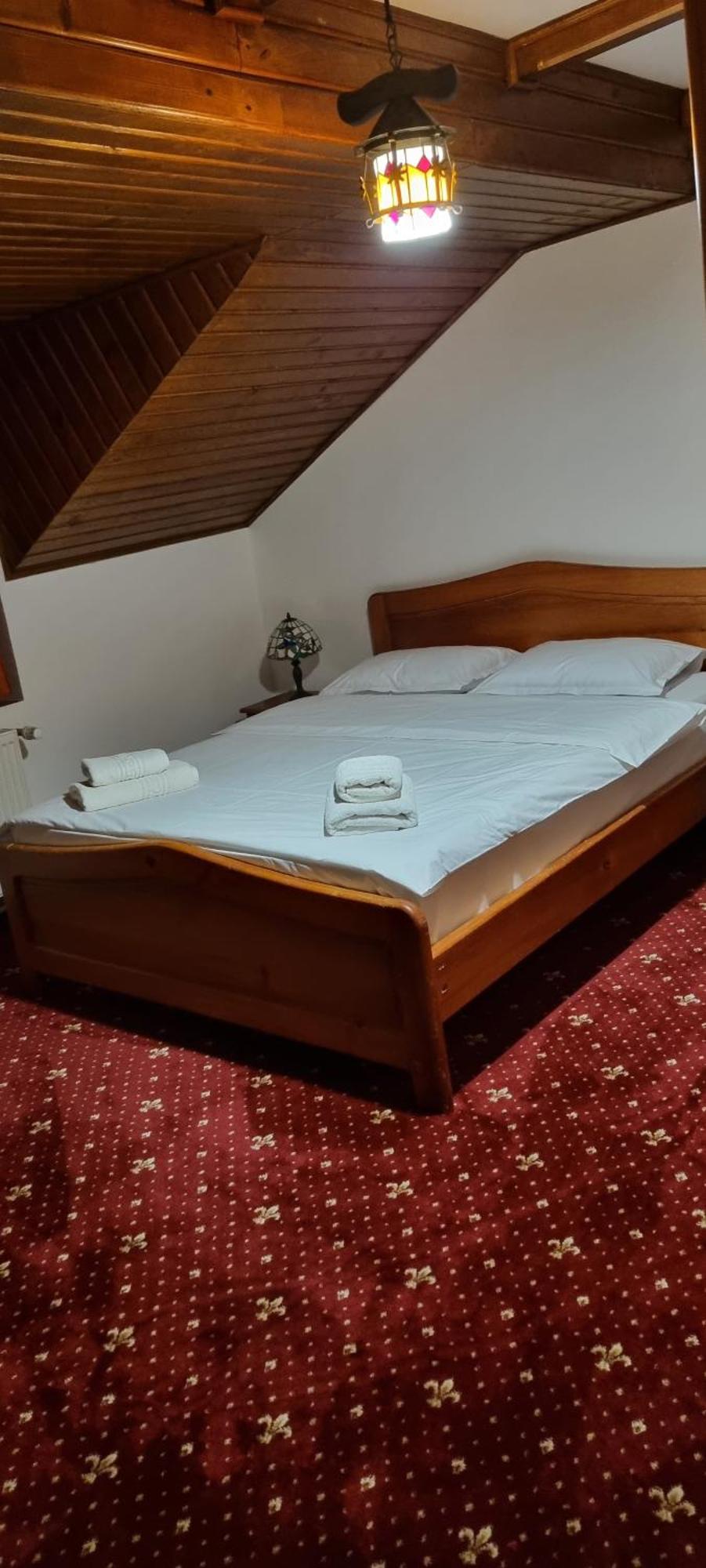 Casa Bondia Villa Pârâul Rece Eksteriør billede